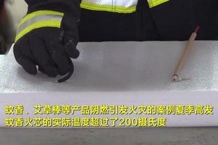 看到杜兰特倒地？徐静雨：哎呦 我的天 这一幕真是太让人揪心了